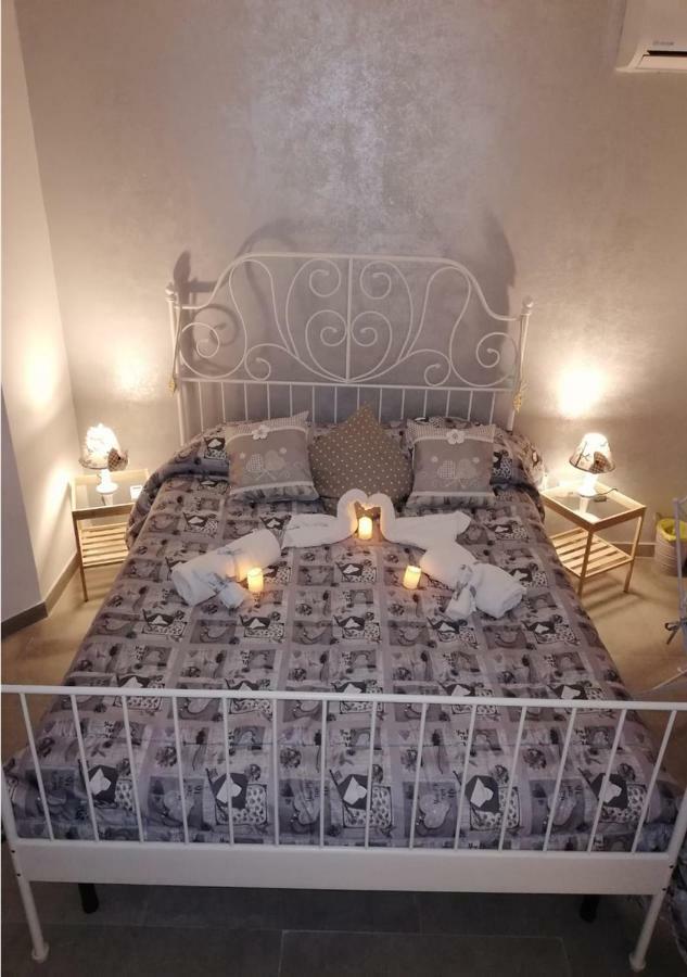 Hotel Addu' Ninucc' à Naples Extérieur photo