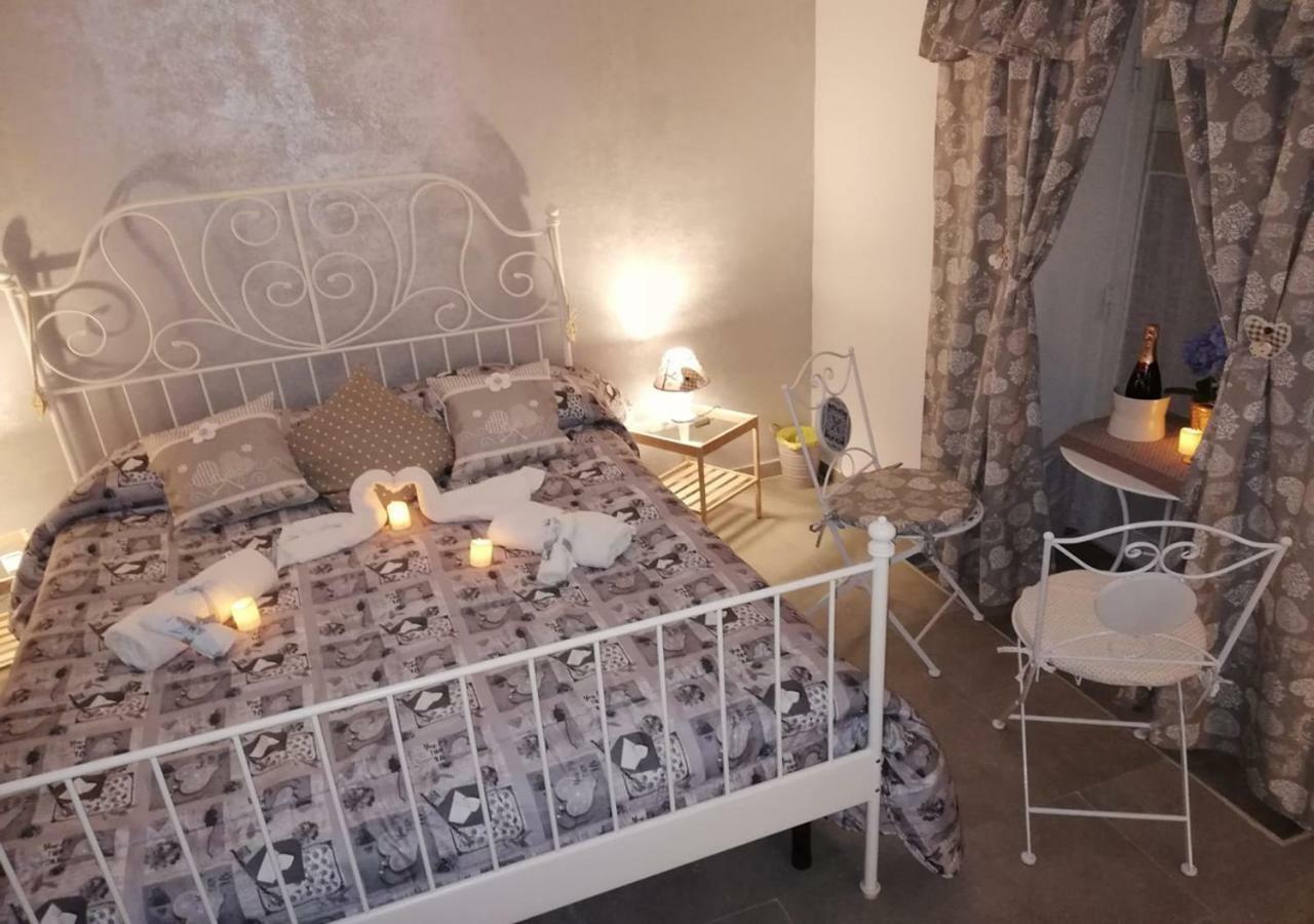 Hotel Addu' Ninucc' à Naples Extérieur photo