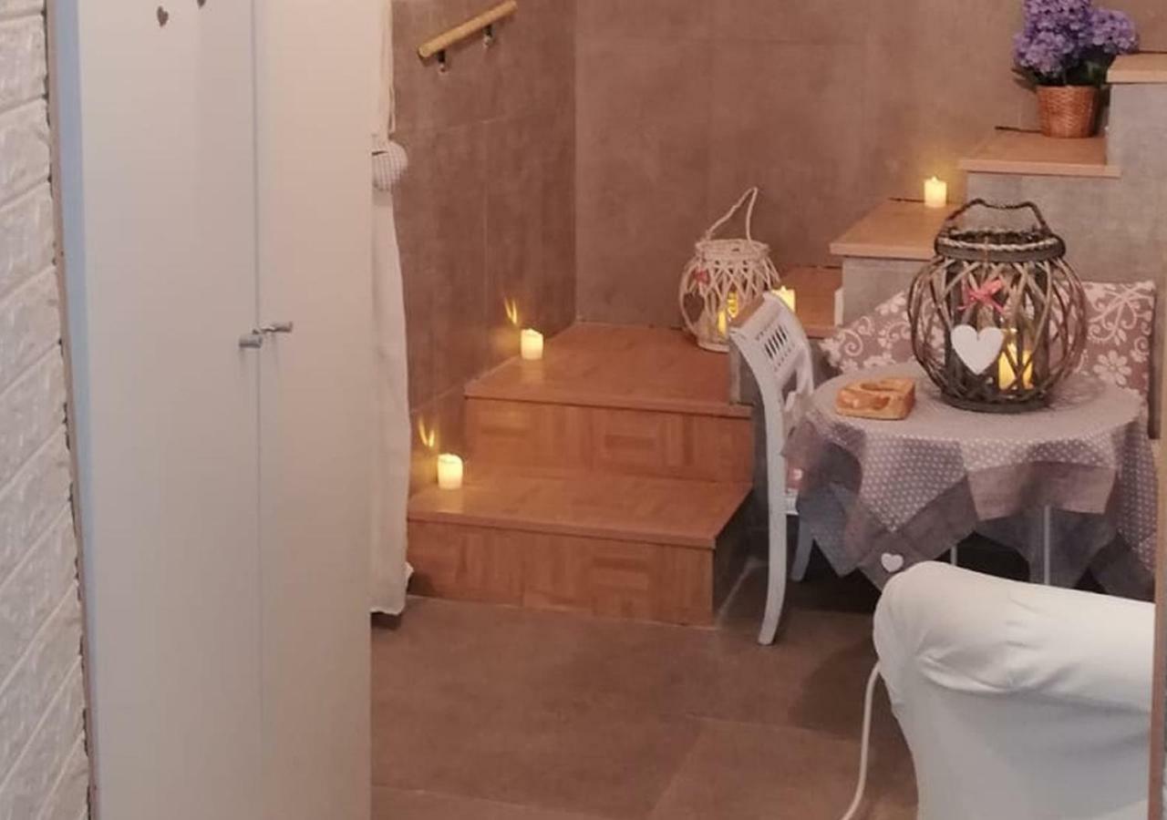 Hotel Addu' Ninucc' à Naples Extérieur photo